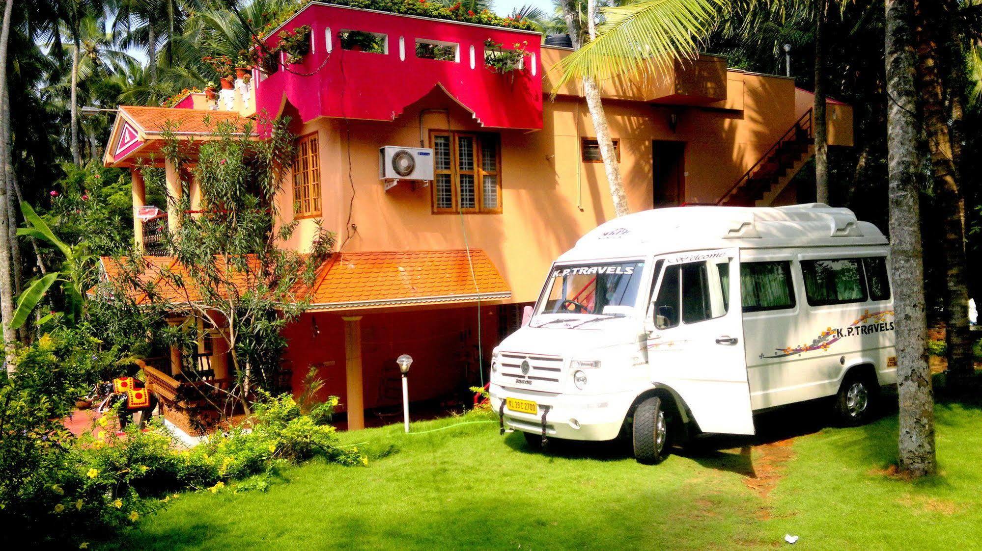 Ganesh House Homestay Kovalam Exterior photo